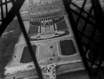 Watch Panorama pendant l'ascension de la Tour Eiffel