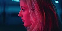 Watch Ellie Goulding: Love Me Like You Do