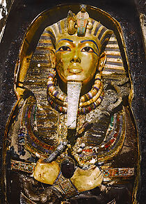 Watch Tutankhamun in Colour
