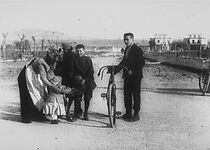 Watch Leçon de bicyclette (Short 1897)